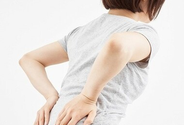 腰痛が悪化する原因とは　ZEROSPO-ADVANCE新潟万代